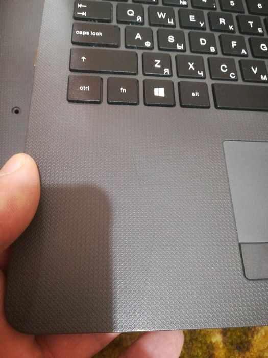 HP 250G6 Intel i3 6006U битый экран
