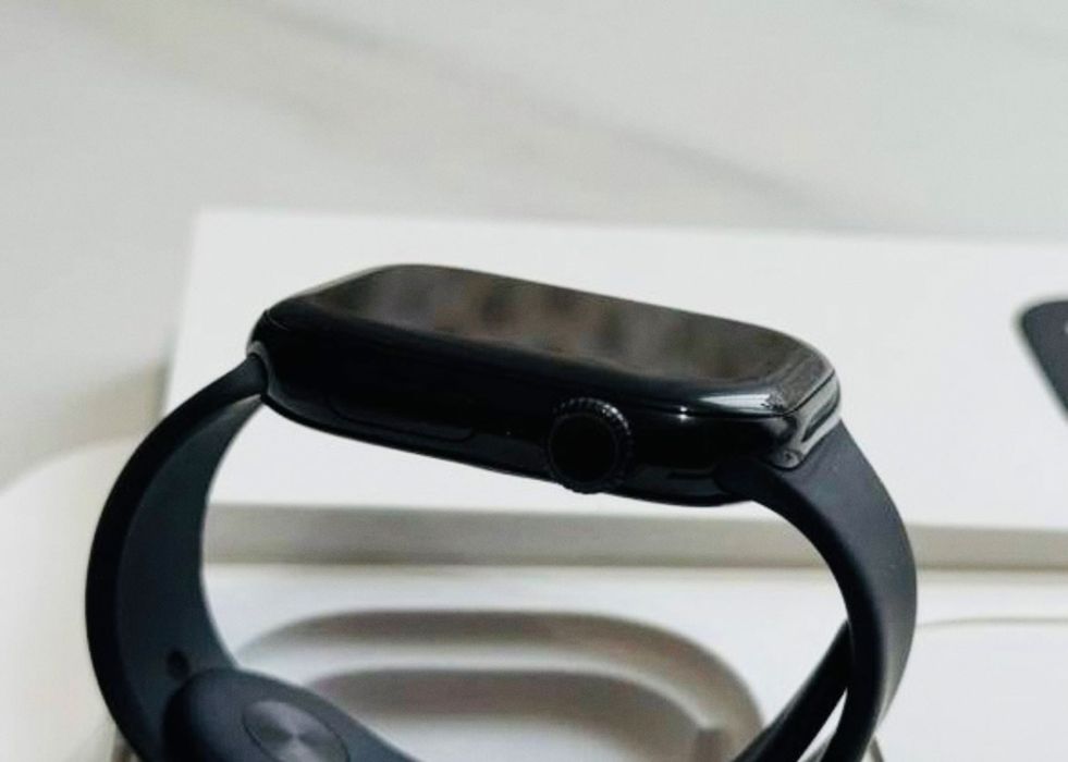 Смарт-годинник Apple Watch 10 jet black 97% батарея. Ідеальний стан