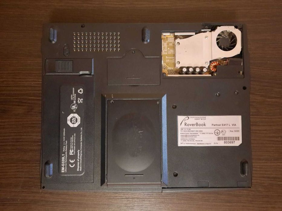 Ноутбук RoverBook Partner E417 в нерабочем состоянии