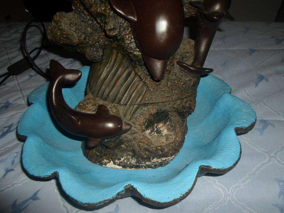 candeeiro com fonte / fonte decorativa