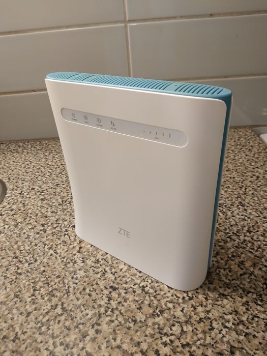 LTE 4G Роутер ZTE286D - cat12