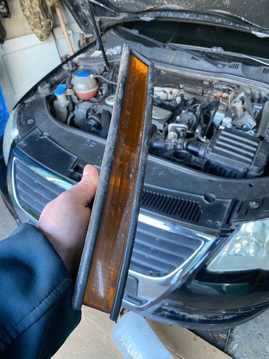 Решітка радіатора пасат б6