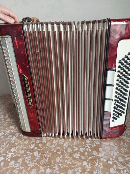 Акордеон Weltmeister