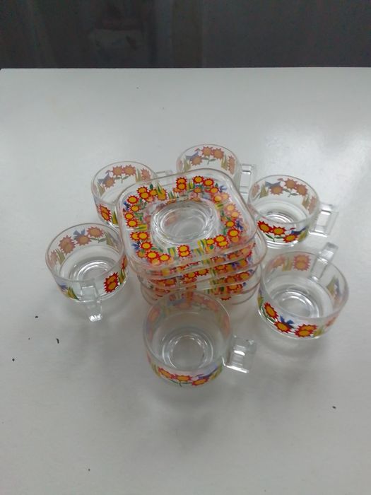 6 szt.zabytkowych ,kubki pucharki i podstawki.Wllochy.