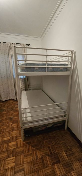 Beliche com estrado extra