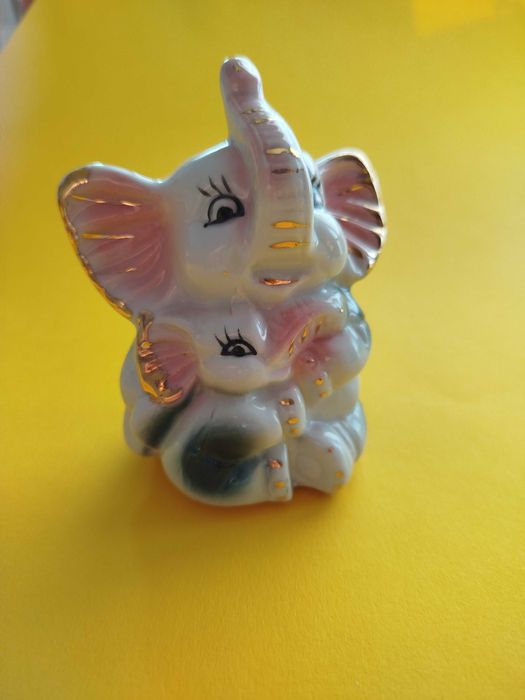 Figurka słonia porcelana