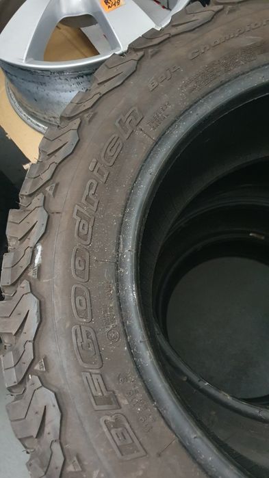 265/60R18 BF Goodrich  AT