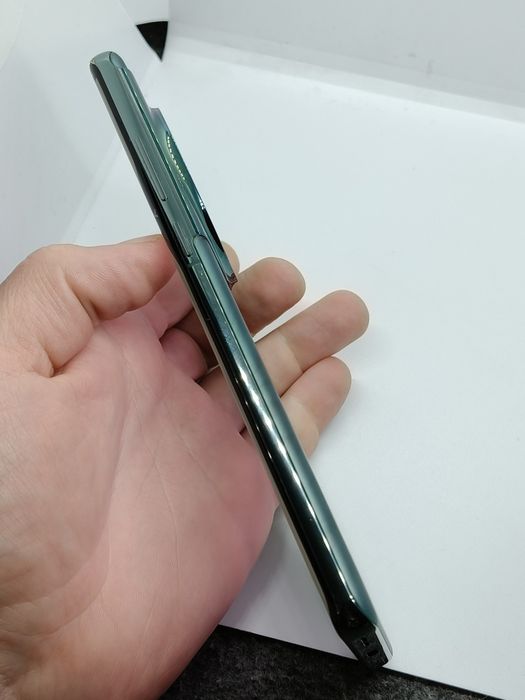 Oneplus 12 16/512Gb Flowy Emerald Qualcomm Snapdragon 8 Gen3