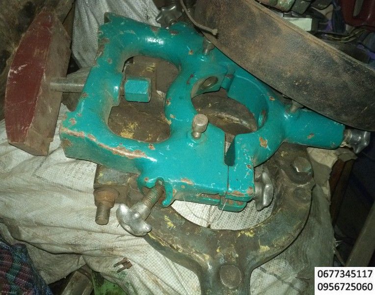 Люнеты токарных станков , люнеты шлифовальных станков, удг,задние баб