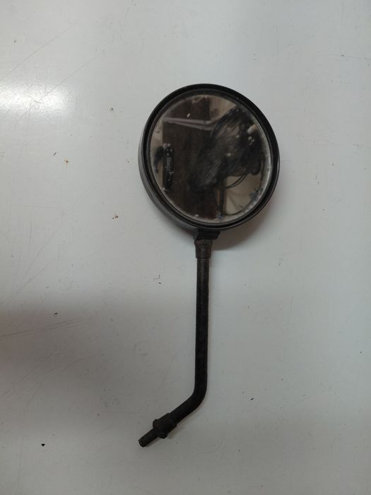Espelho antigo de sccoter elétrica em bom estado geral
