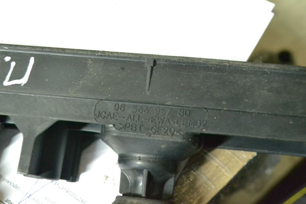 Котушка запалювання peugeot 307-407 Citroen C4-C5 1.8-2.0 бензин