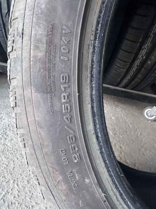 Зимові шини Goodyear Ultra Grip performance 3  255/45/r19 104v