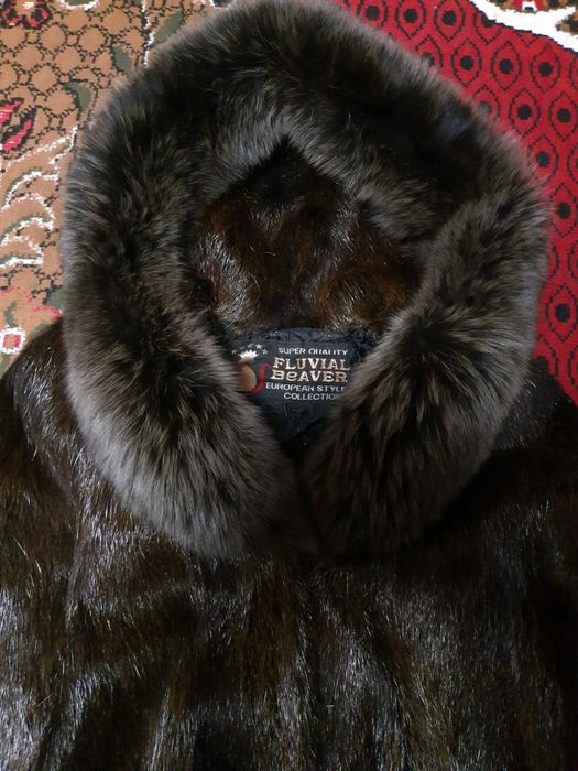 Шуба з нутрії довга з капюшоном р 52-54 ріст 3