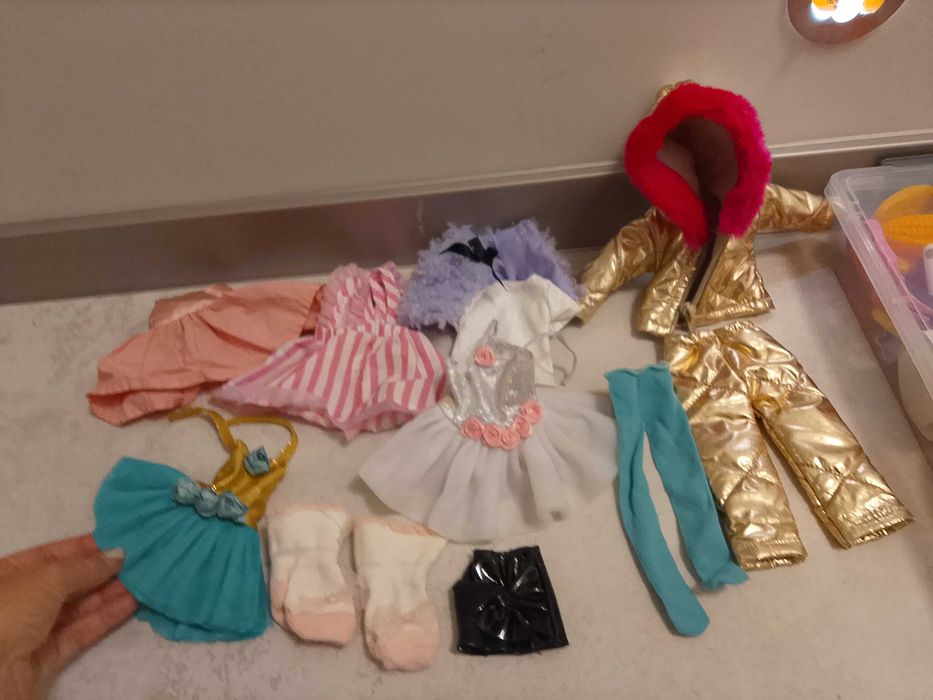 ubranka dla Barbie i lalek