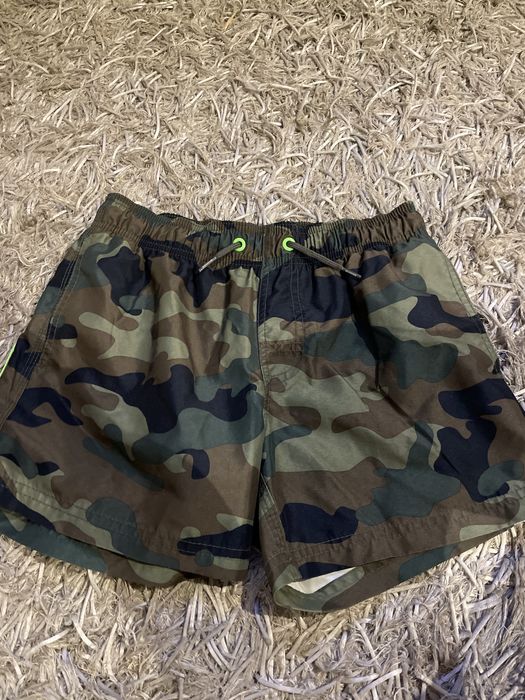 Calções de banho camuflados