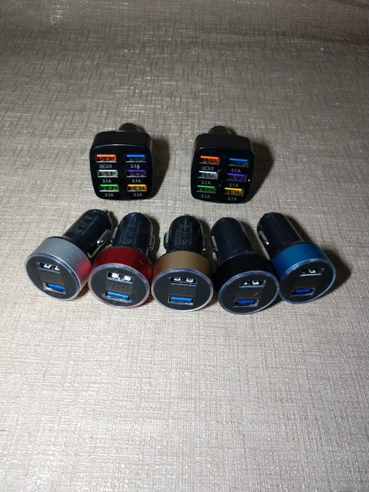 USB зарядки в авто з вольтметром в прикурувач