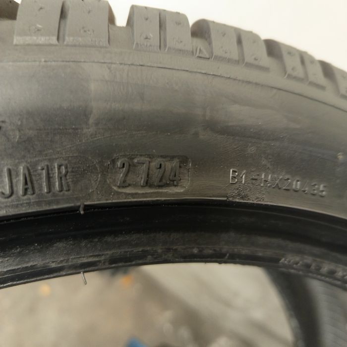 235/40R19 Dunlop WinterSport 3D
