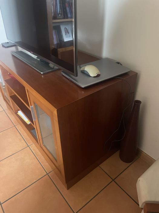 Móvel para televisão