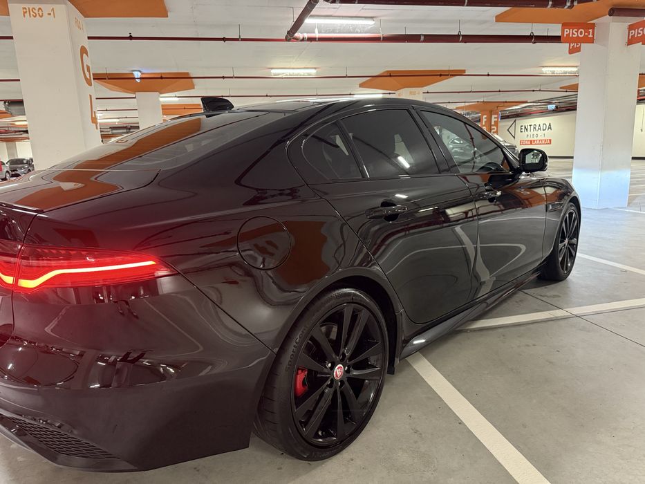 Jaguar XE 204 Cv Black Edition