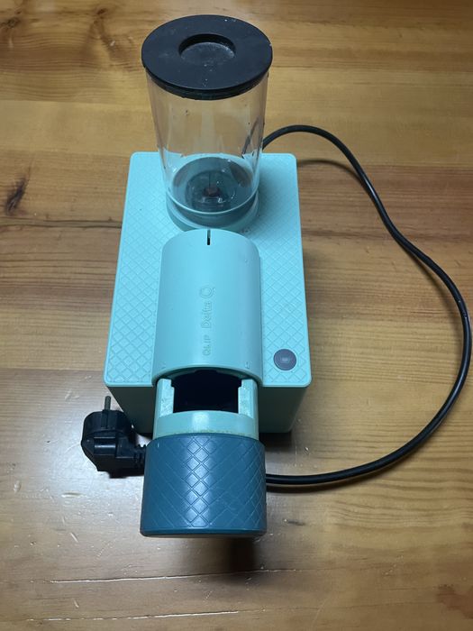 Maquina de cafe, em bom estado