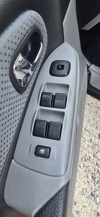 Mazda 323f 1.4 GPL