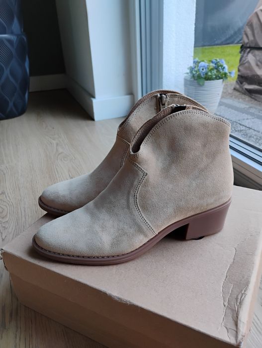 Wiosenne botki Ryłko r. 38 piaskowe camel