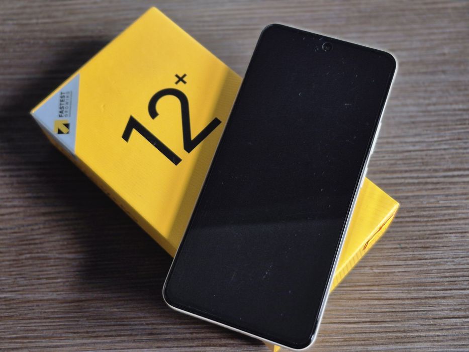 Smartfon Realme 12+ 5G beżowy folia (3827)