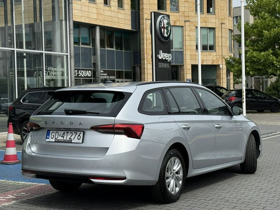 Skoda Octavia 1.5 TSI 115km essence smartlink lane assist  led gwarnacja fv23%