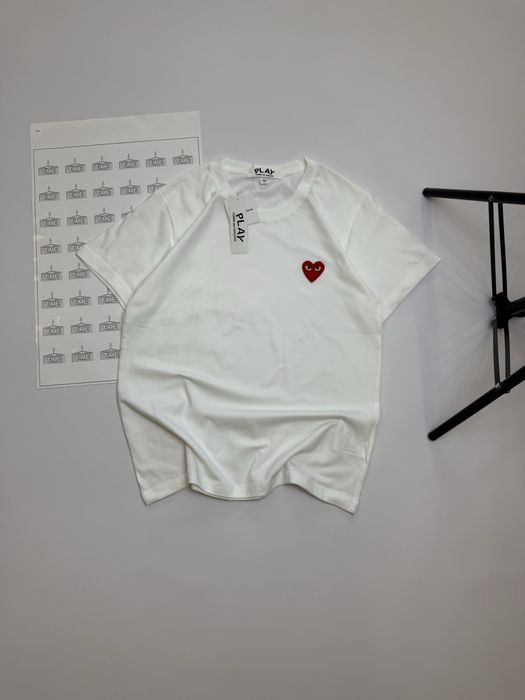 CDG Play футболка з сердечком / comme des garcons t-shirt плей кдг