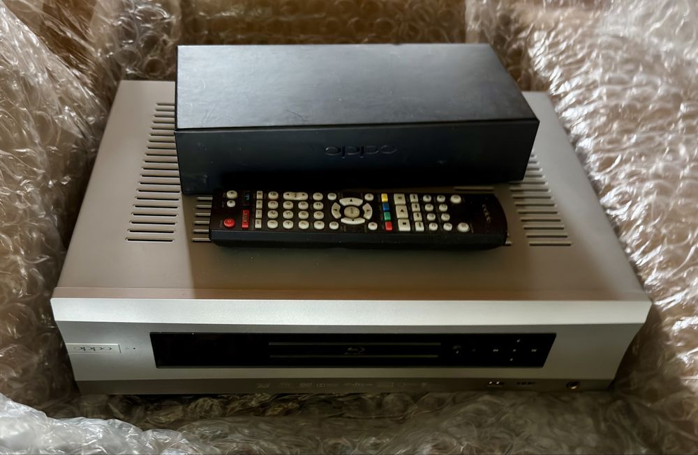 Oppo 105D Srebrny - odtwarzacz Blu-ray