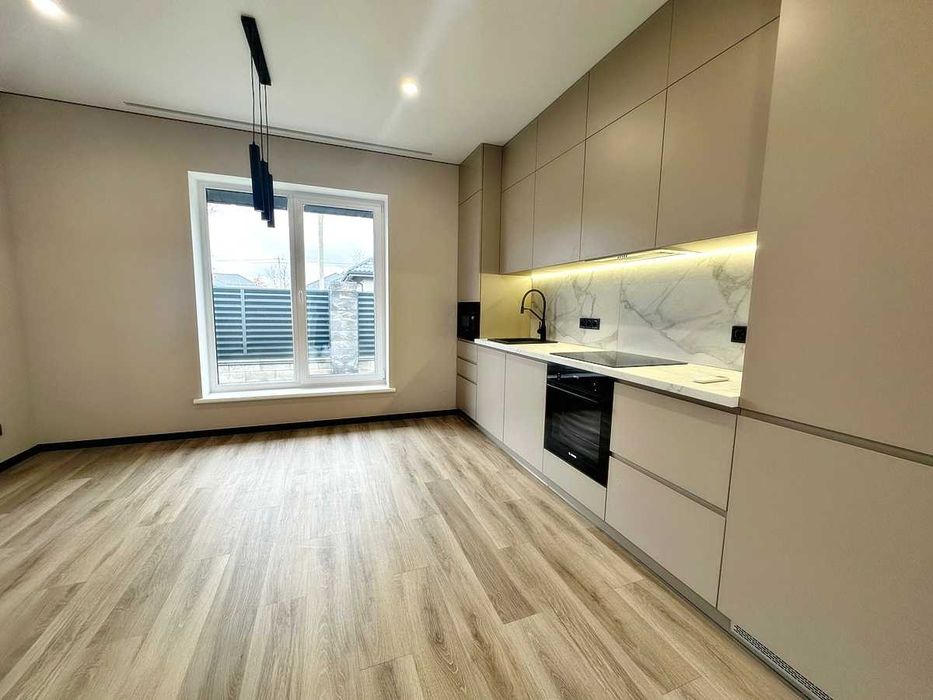 Будинок з ремонтом та каміном у Ворзелі. Газ.