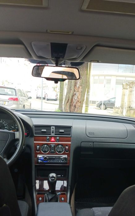 Mercedes Benz C220