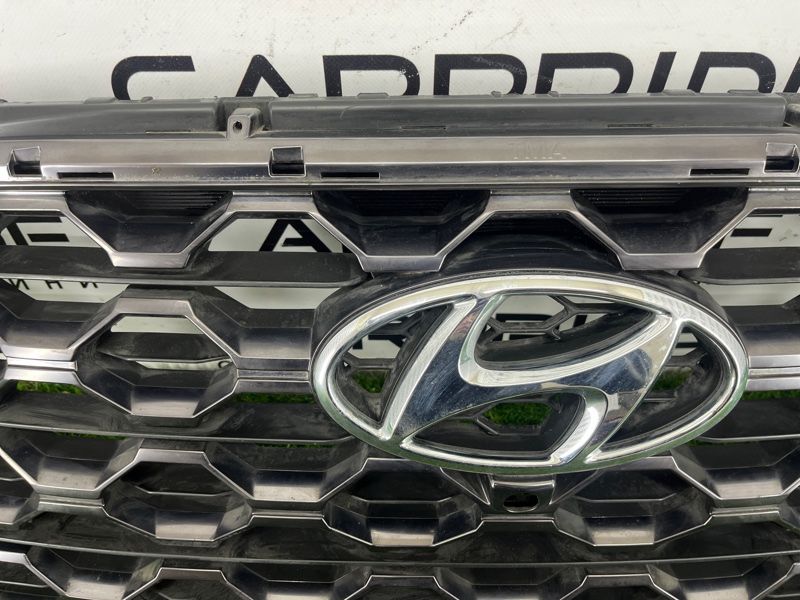 Решетка радиатора Hyundai Santa Fe TM 2.4GDI 2019