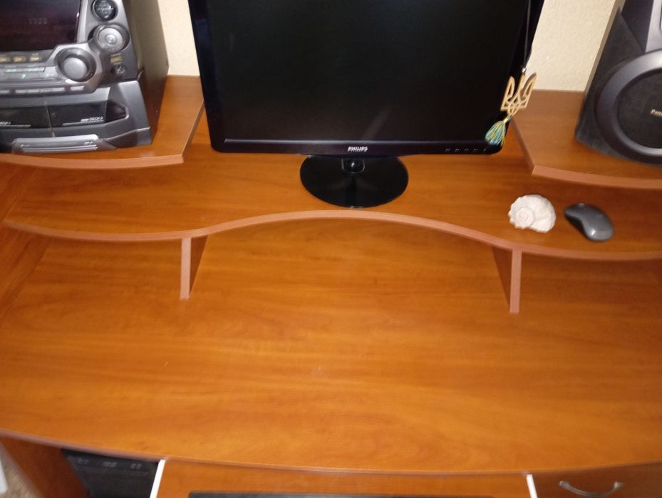 Комп'ютерний стіл, бу в ідеалі