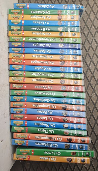 O Mundo Maravilhoso dos animais, Livros e DVD's