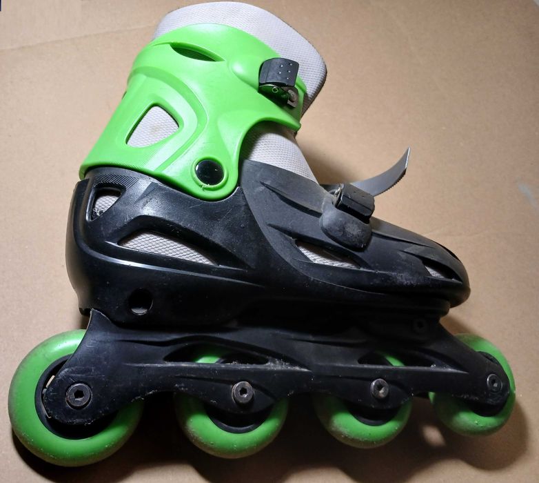 Patins em Linha Auchan verde+preto, compatíveis c/ n.º calçado 38 a 41