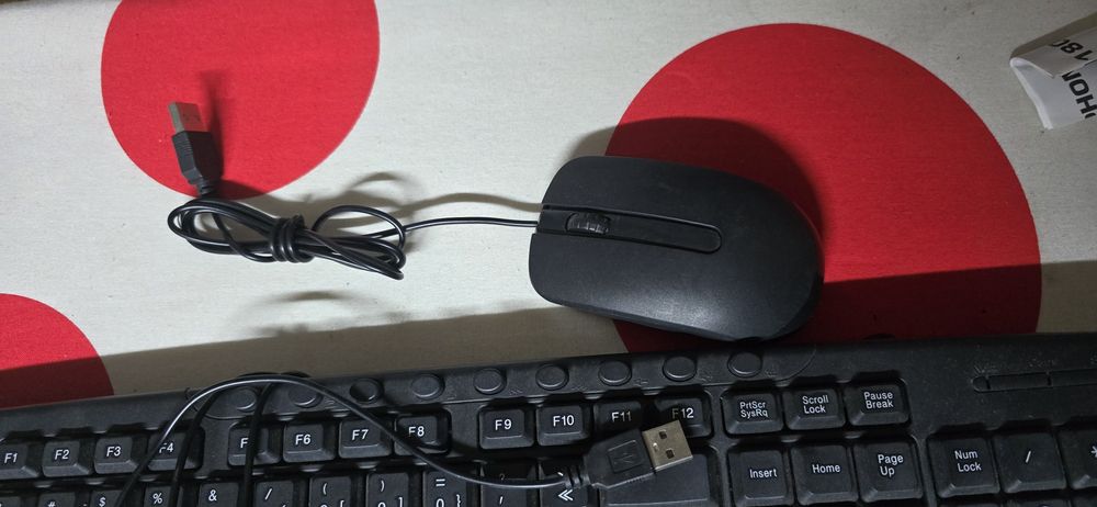 Teclado e rato pack funcional