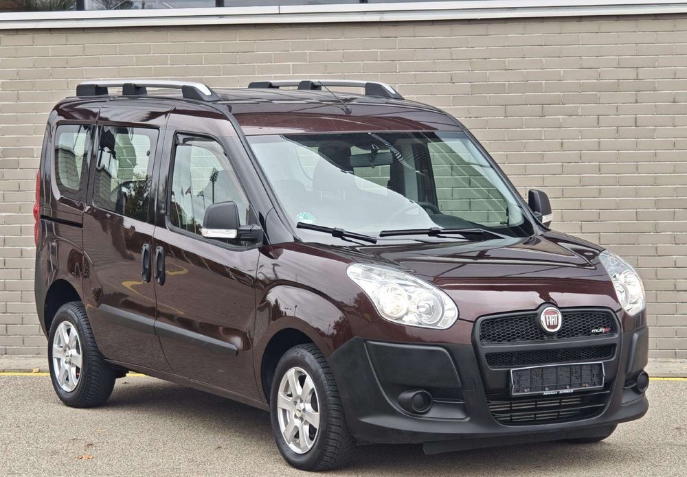 Fiat Doblo 2011 року