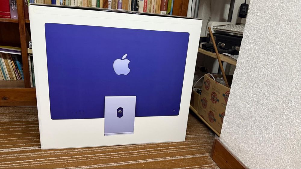 IMAC 24" M3 de 8 GB Ram e 256 GB SSD de cor azul purple de 12/2023