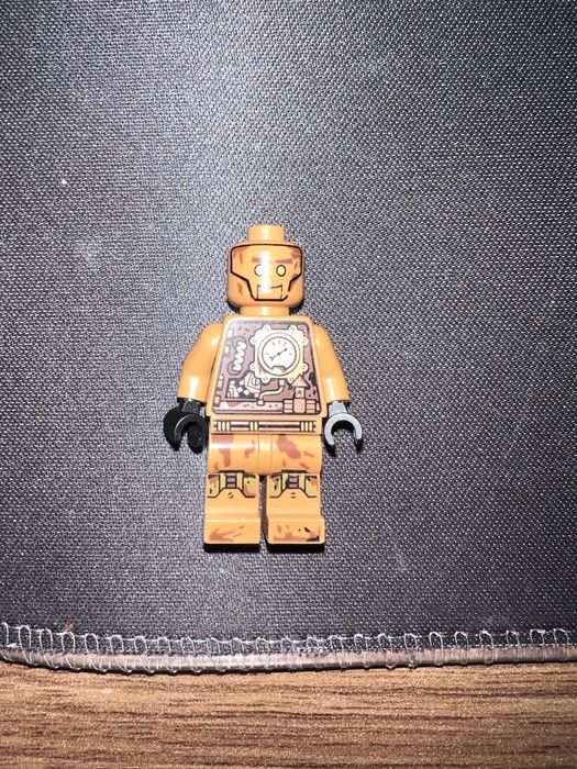 Неповна оригінальна фігурка лего