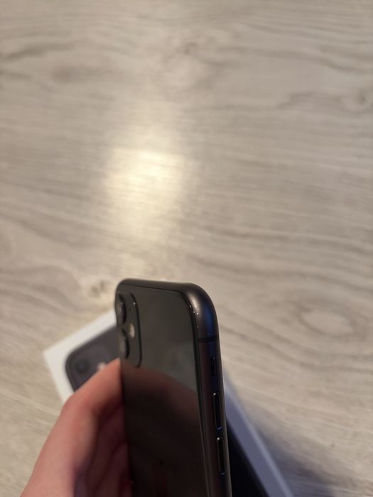 Czarny iPhone 11 Apple 128 gb