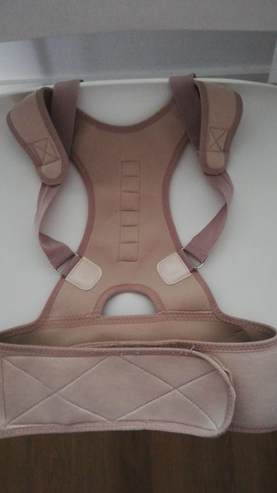 Corretor Postural Magnético
