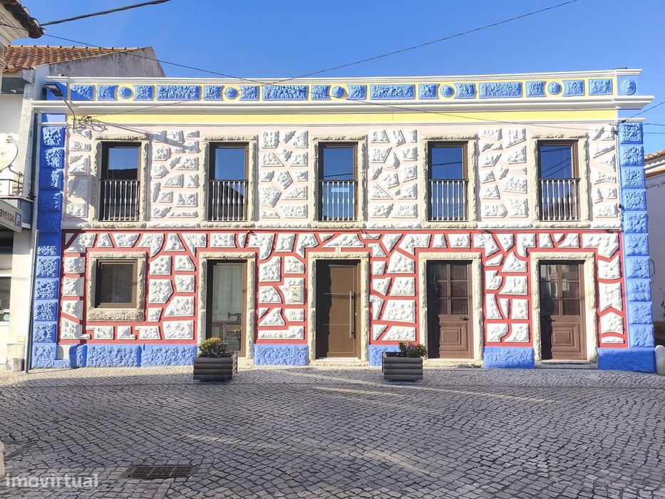 Moradia T5 com terraço e varanda em Óbidos