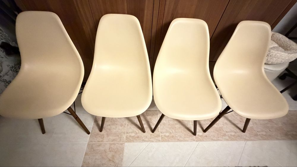 Cadeiras estilo nórdico beje