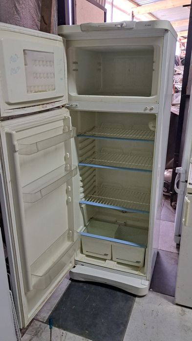 Холодильник Indesit