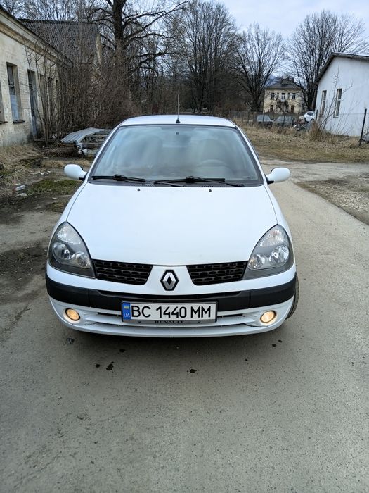 Продам автомобіль Renault Sumbol