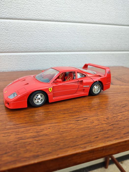 Model - resorak Bburago Ferrari F40 - 1/24
