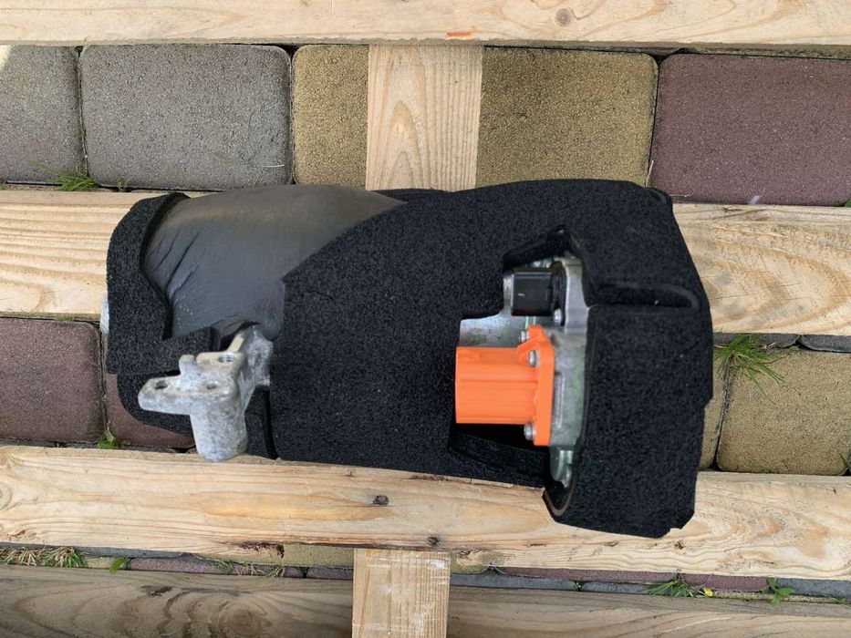 Компрессор кондиционера Tesla Model Y 2023 насос компресор