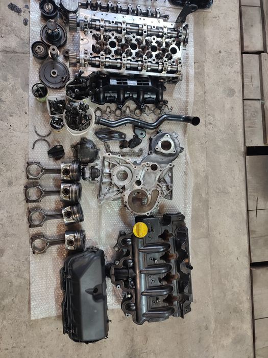 Деталі двигуна Віваро 2.5 до 2011 року