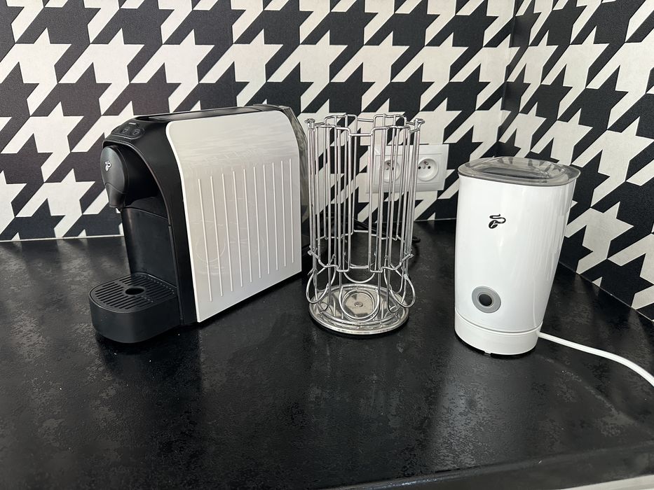 Ekspres Tchibo Cafissimo + spieniacz